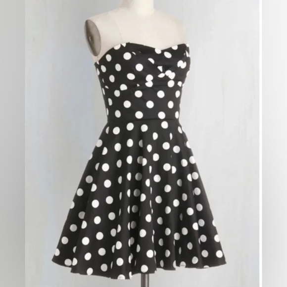 Black and White Polka Dot Pin Up 50’s Retro Dress - Picture 2 of 2